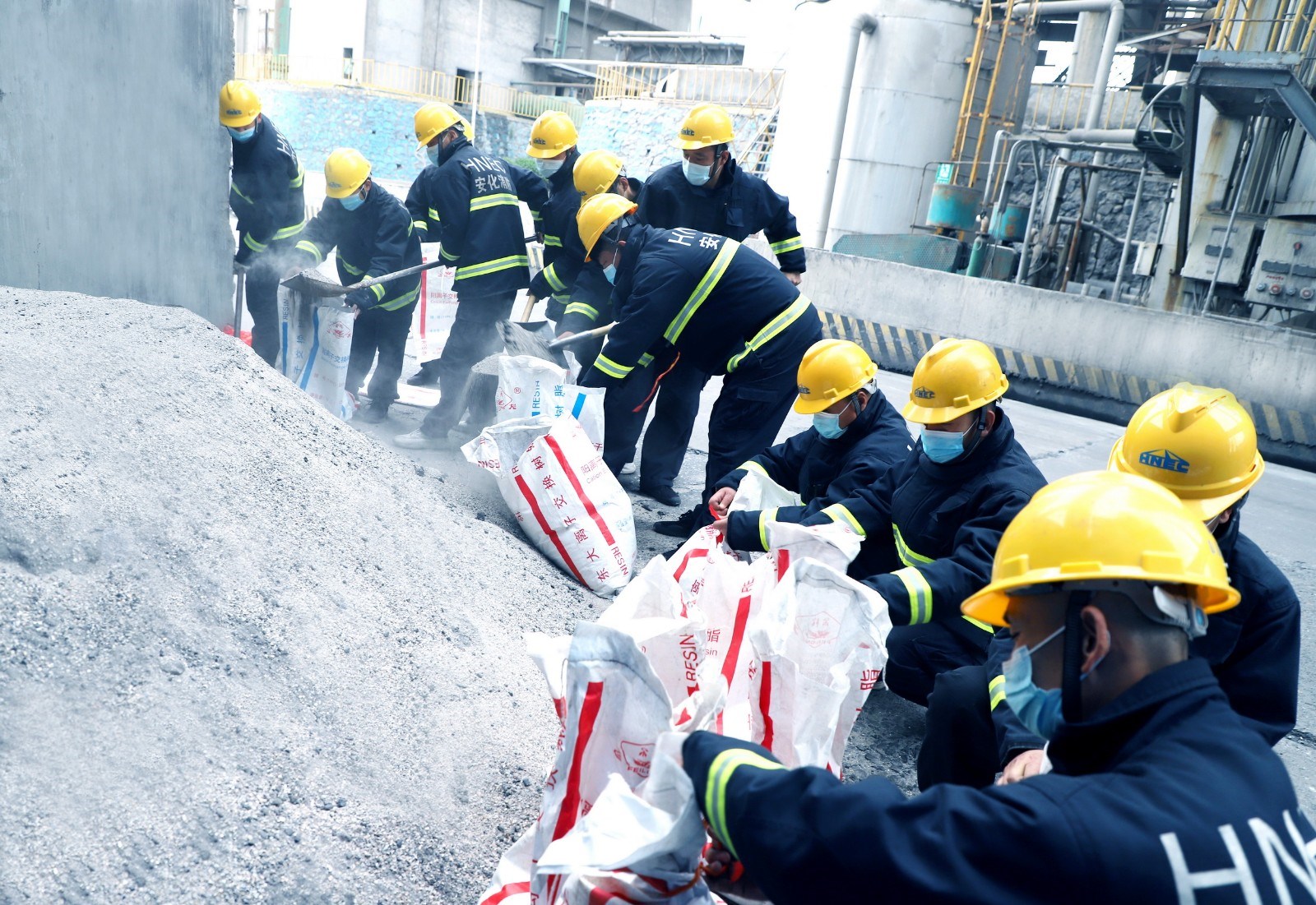 安陽園區:協同演練 筑牢防線1_調整大小